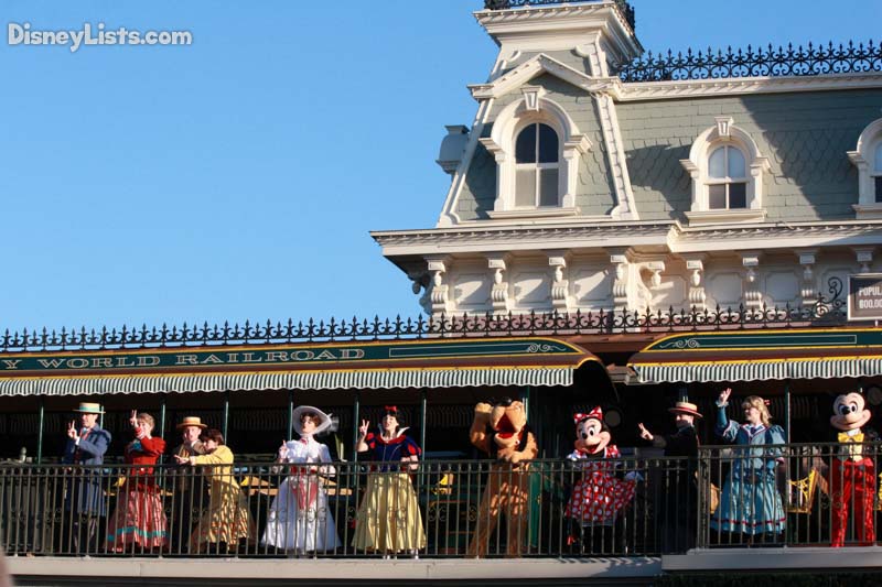 Time Savers: 10 Tips to Make the Most of Your Day at Disney’s Magic