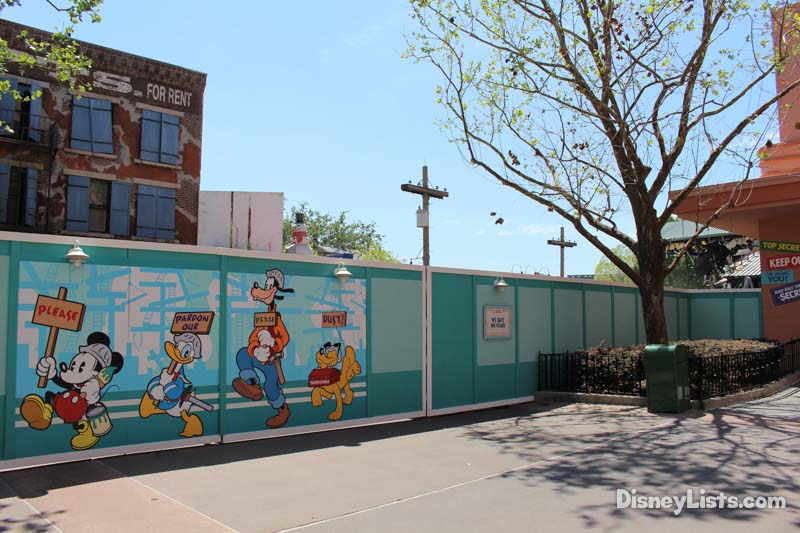 Construction Walls-Muppet Courtyard – DisneyLists.com